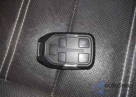 2020 GMC Yukon Xl 4Wd Denali z USA, uszkodzony, nr VIN 1GKS2HKJ7LR193341